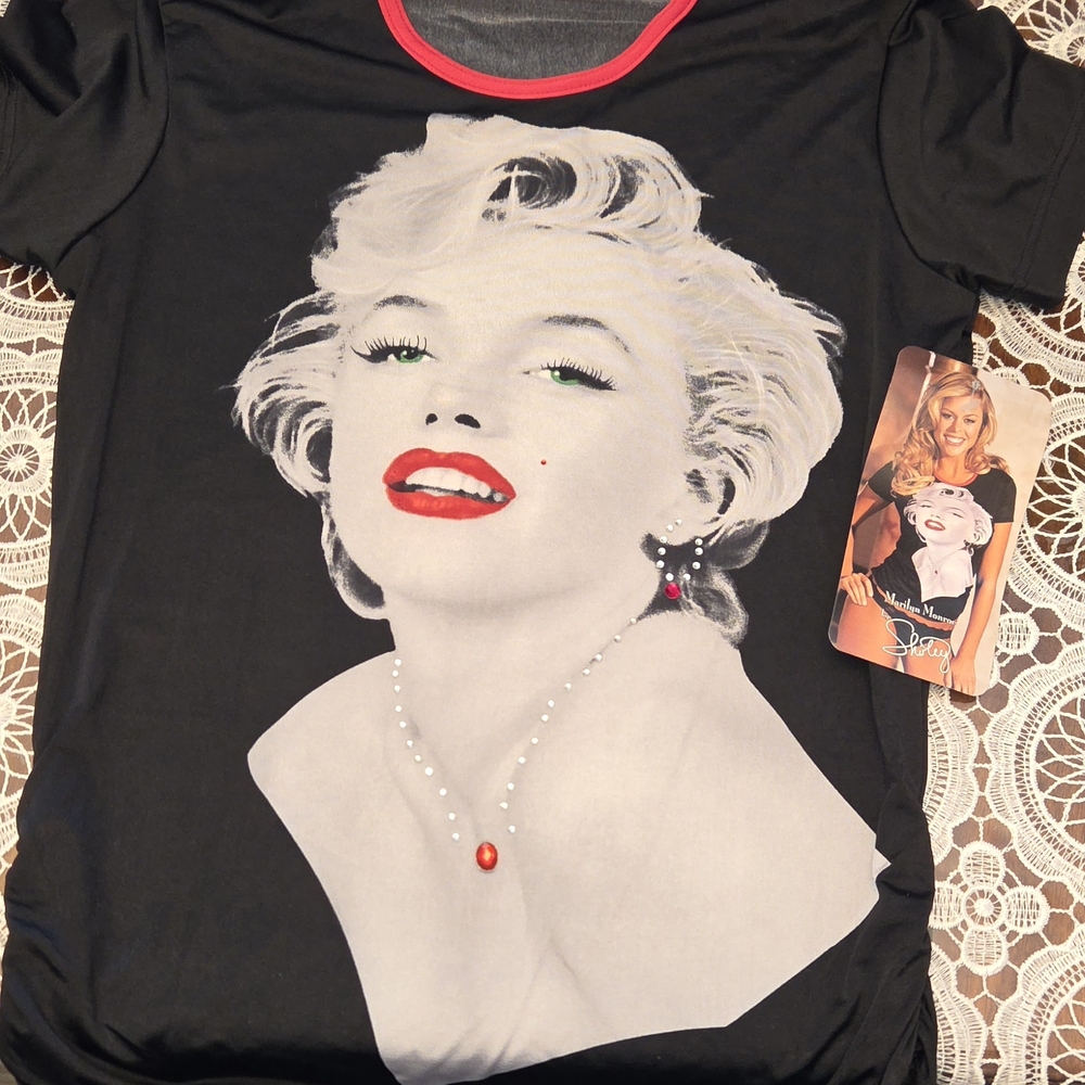 Shirley of Hollywood- ICONIC Marilyn Monroe Black and Red Graphic Tee